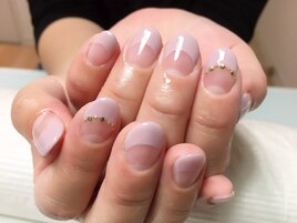 逆フレンチで長持ちアート◎