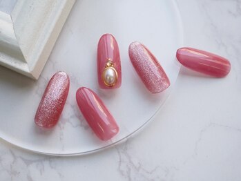 ネイル スパ ココプラス(Nail spa Cocoplus)/マグネット×シンプルネイル