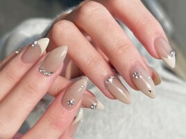 ベージュワンホンネイル