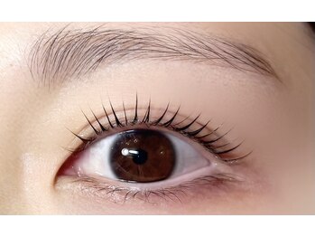 ネイルアンドアイラッシュ モアボーテ(Nail&Eyelash More Beaute)の写真/【大人女性に人気】エクステ派もまつパ派もやりすぎない「ナチュラルで上品」な目元へ♪