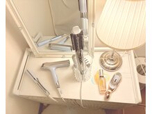 リリーボーテ 下北沢の雰囲気(Refaのアイロン、ヘアドライヤー、ヘアオイル、コーム完備)