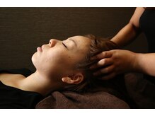 ヘッドマニア 新橋店/新橋ヘッドスパ/小顔/たるみ