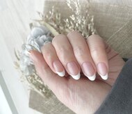 マニペディ(mani-pedi)