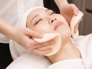 プレミアムバーバー 原宿神宮前店(PREMIUM BARBER)/美肌シェービング(眉)[原宿]