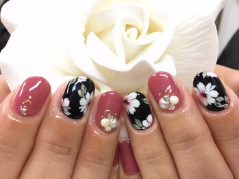 ジュエルズ ネイル(Jewels Nail)/着物にも似合う大人デザイン♪