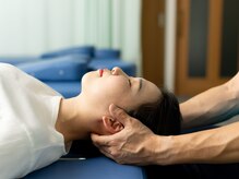 たき鍼灸接骨院の雰囲気（頑固な首肩こりに。ヘッドマッサージ付き）