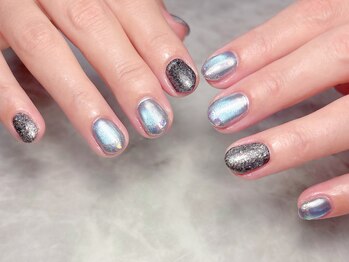 ラメマグネットミラーネイル