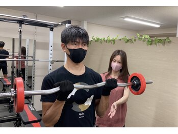K7ジム(K7gym)/男性のお客様のトレーニング風景
