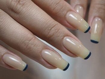 ミーナネイル(miinanail)/先端ラインネイル