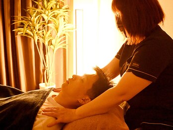 リトルフラワー 川口店(Little Flower)の写真/デスクワーク男子に人気急上昇!ヘッドスパで頭スッキリ!初めてでも気持ちよくて寝てしまう方も◎