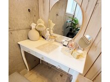 サロン エクラ(salon eclat)の雰囲気（お化粧直しができるパウダールームをご用意しております。）