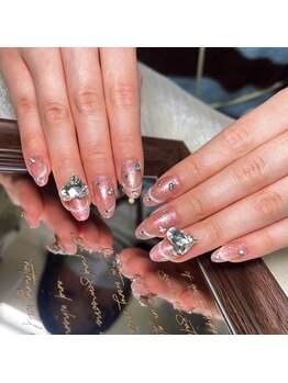 ポミ(POMI)/ダイヤモンドようなネイル