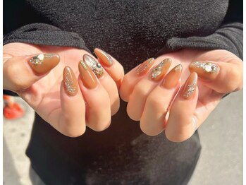 リリー(Lily)/スタッフネイル