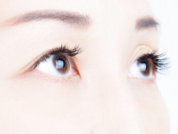 ホワイトジュエル(white jewel)/50歳からのまつ毛エクステ