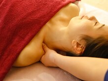 ホノカ(HOnoKA)/肩のコリもほぐします