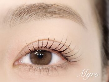 マイロ(Myro)の写真/２００種類以上のロットから似合うパーマデザインを選定!トリートメント付きで持続高!アイブロウ同時施術◎
