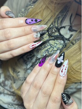 ネイルアートロイヤル(nail art ROYAL)の写真/モチの良さ・デザイン力の高さ・仕上がりの美しさに定評あり◎爪先までオシャレを楽しみましょう☆