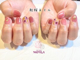 【秋桜ネイル】