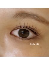 ユードット(u.)/ラッシュリフト(shizuka担当)