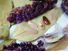 アムルーズ(Amoureuse)/ネイルデザイン