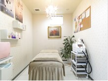 個室でリラックスして頂ける空間となっております。