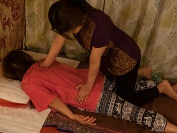 スックサワッディー 神保町/タイ古式