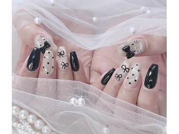 モノトーン◇ドットネイル