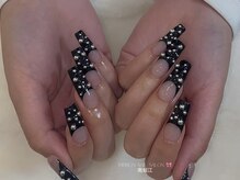 リボン(RIBBON)/【クールと華やかさのネイル】