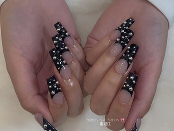 リボン(RIBBON)/【クールと華やかさのネイル】