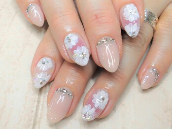 クロエ(chloe)/大人フラワーネイル