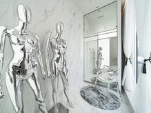 メディカルサロン エム エム エム 銀座プレミアムサロン(M.M.M.)/銀座店のフィッティングスペース