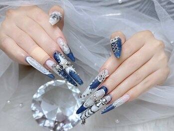 シーネイル 久屋大通店(SHE NAIL)の写真/【大切なイベント前に、理想の指先を実現！】心華やぐデザインをご提案 ♪季節に合わせた定額メニューも◎