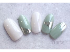 クールなアッシュグリーン