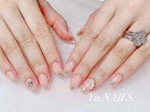 ユーネイルズ 恵比寿(Yu.NAILS.)/ウェディングネイルにも◎スワロ