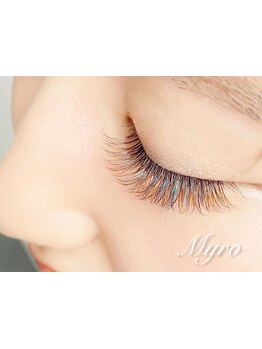 ナチュラル上品な目元にしたい