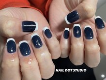 ネイルドットスタジオ 堺筋本町(NAIL DOT STUDIO)/ネイビーフレンチ