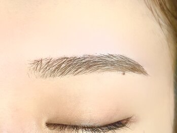 デイジー(day'sy)/眉毛WAXで垢抜け感UP