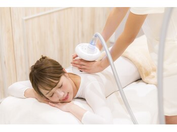 イーズ ららぽーと湘南平塚店(E/S)/エンダモロジーアライアンス