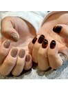 秋の定番べっこうネイル
