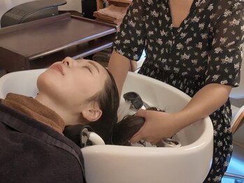 シーサロン 祐天寺(SEA SALON)の写真/《完全プライベート空間のヘッドスパ》頭痛/肩こり/眼精疲労などでお悩みの方に至福のひと時をご提供♪