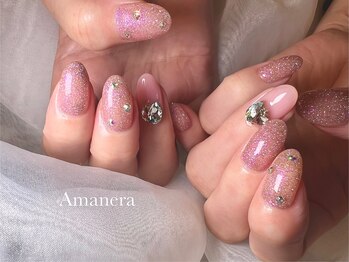 ３Dストーンで上品ネイル