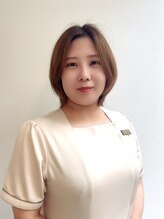 ファレノホワイト&nbsp;鼻崎 眞莉奈