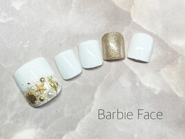 シンプルホワイトネイル