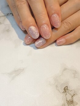 エーナイン イオン秋田中央店/白のヒョウ柄ネイル