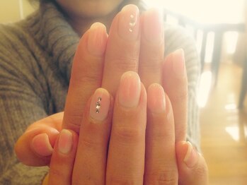 アウリン(AURYN)/ピンクチーク☆ネイル