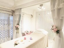 ブイアイピー 新宿東南口(V.I.P.)の雰囲気（☆施術スペースはゆったりと過ごせる完全個室☆）
