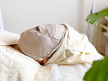 ウル(ULu)の写真/【気になる二重アゴやほうれい線ケアに】特別なハンドトリートメントと石膏パックで理想の小顔ラインへ◇