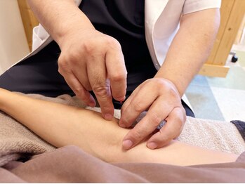 たかはし治療院/細部にわたった経絡鍼灸施術