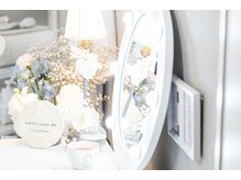 エイティーエイト(88)/ドレッサー