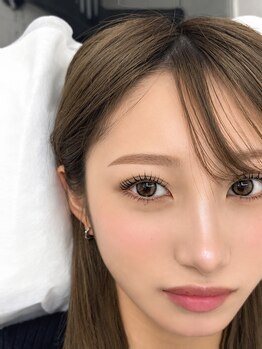 アルビスブロウ 京都(Arbis brow)の写真/男女共に大歓迎★河原町・烏丸エリアで隙間時間&仕事帰りにもピッタリな好立地♪ 《営業時間9:00-22:00》